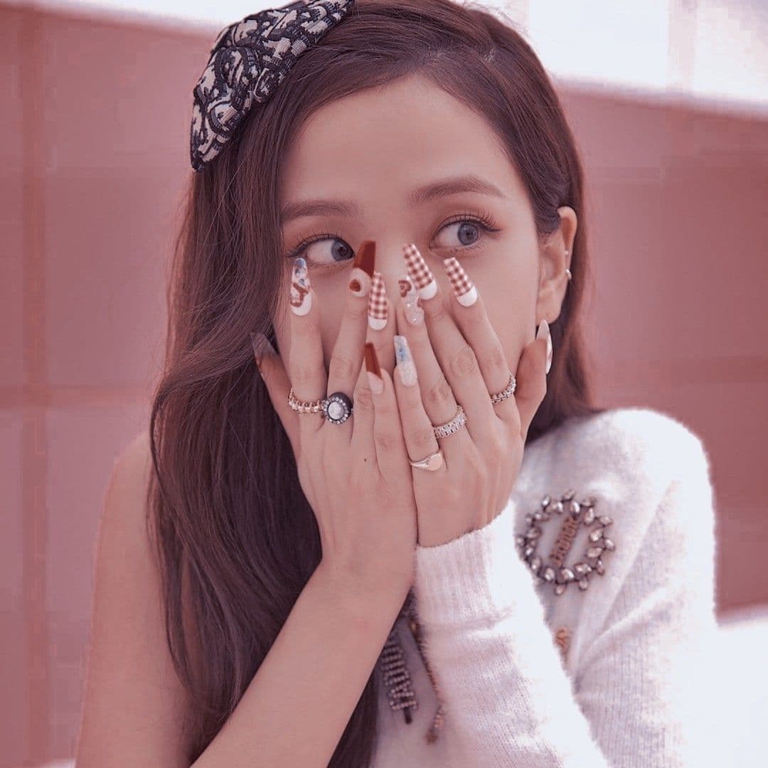 korea-manicure YOONA LIM.jpg