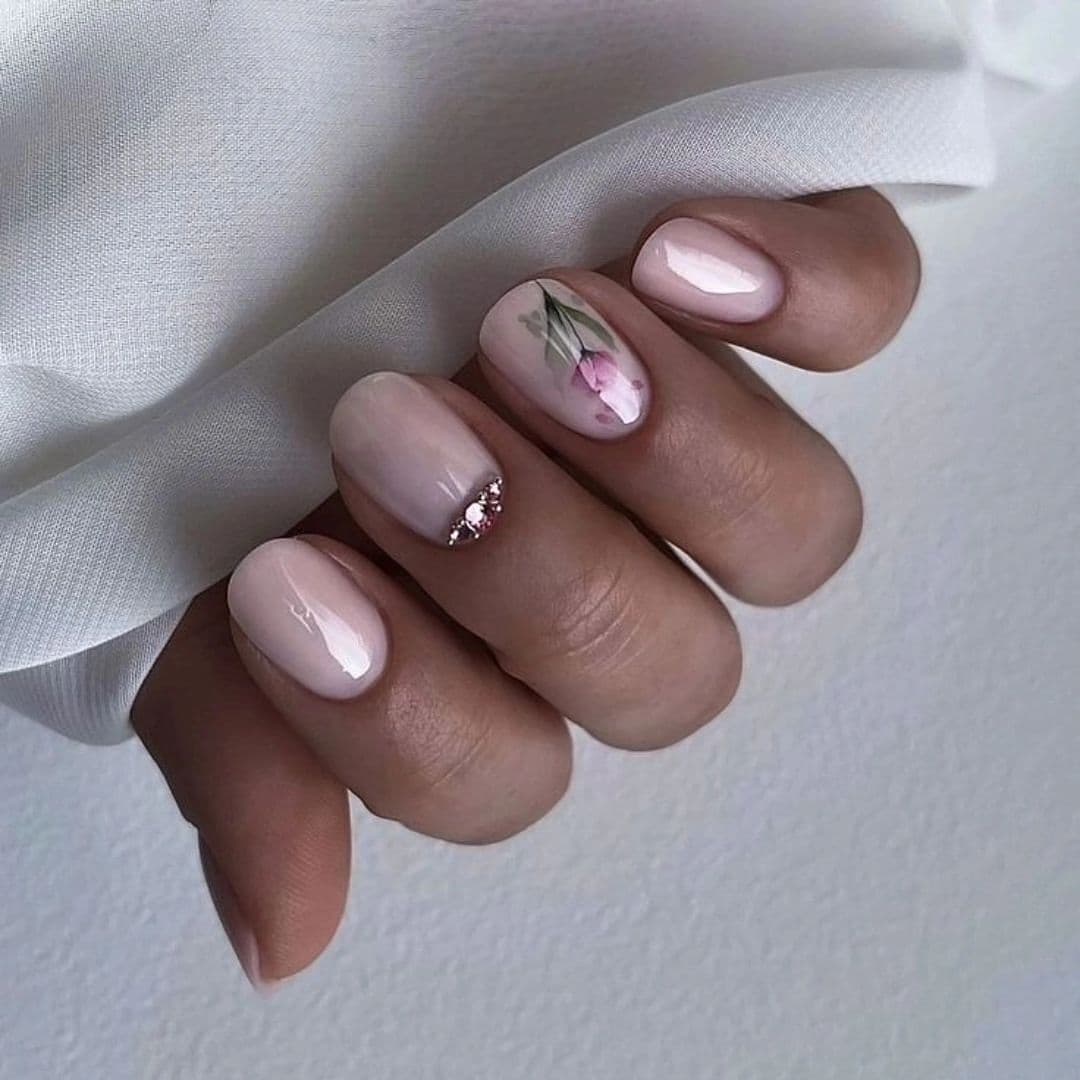 delicate-nails-137.jpg