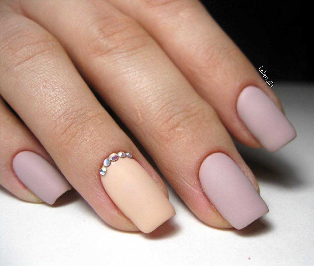 дизайн ногтей розовый матовый