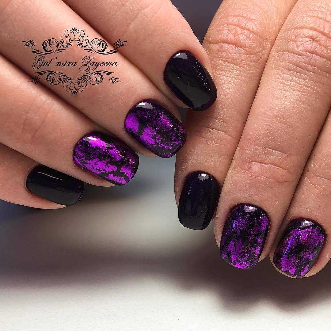 фиолетовые ногти с черным