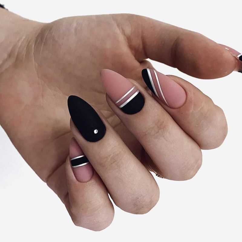 black-nails-35