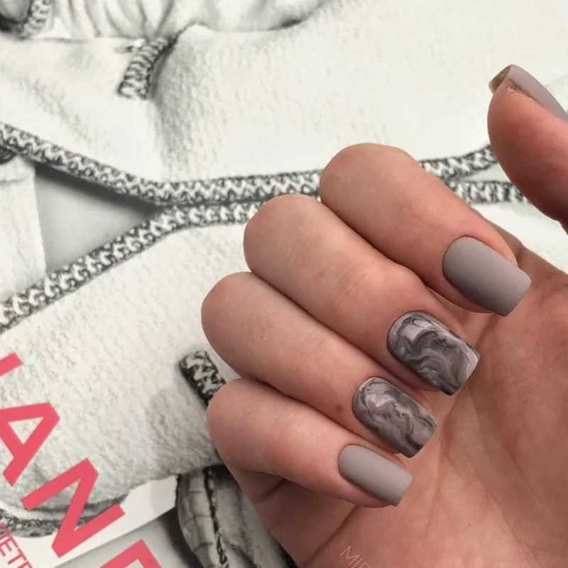 grey-nail-2